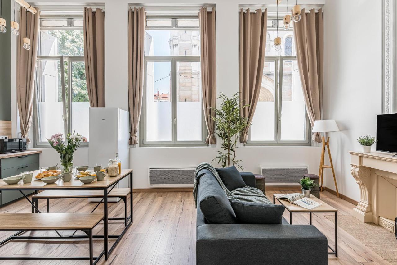 Charmant & Spacieux Appartement En Coeur De Ville Saint-Etienne  Exterior photo
